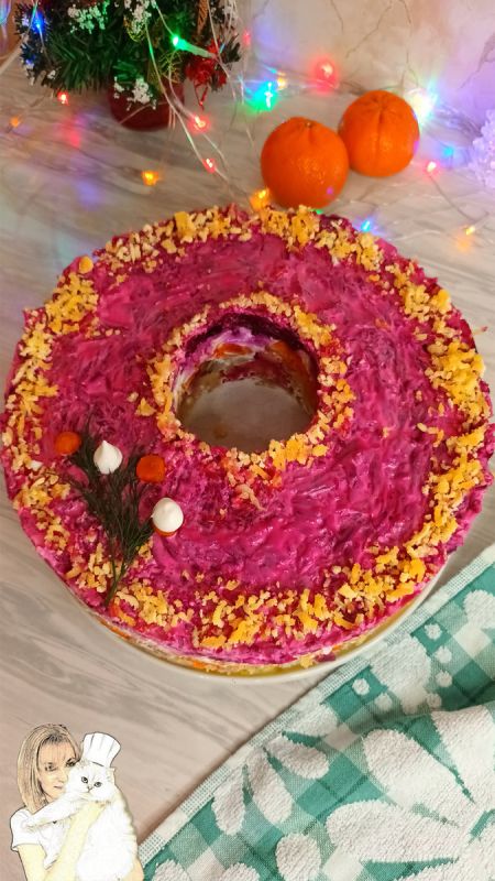 Набор слоёв и простая привычка, которая делает селёдку под шубой аккуратной