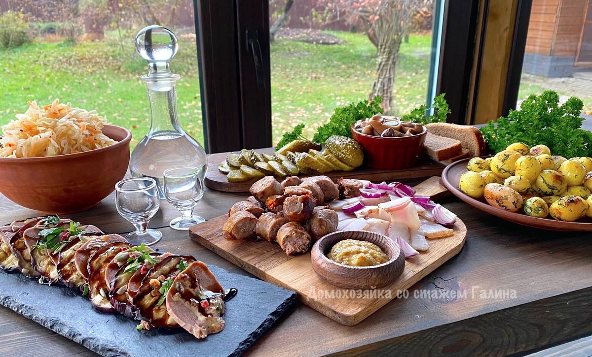 Как накрыть стол за считанные минуты: неожиданные гости всегда кстати