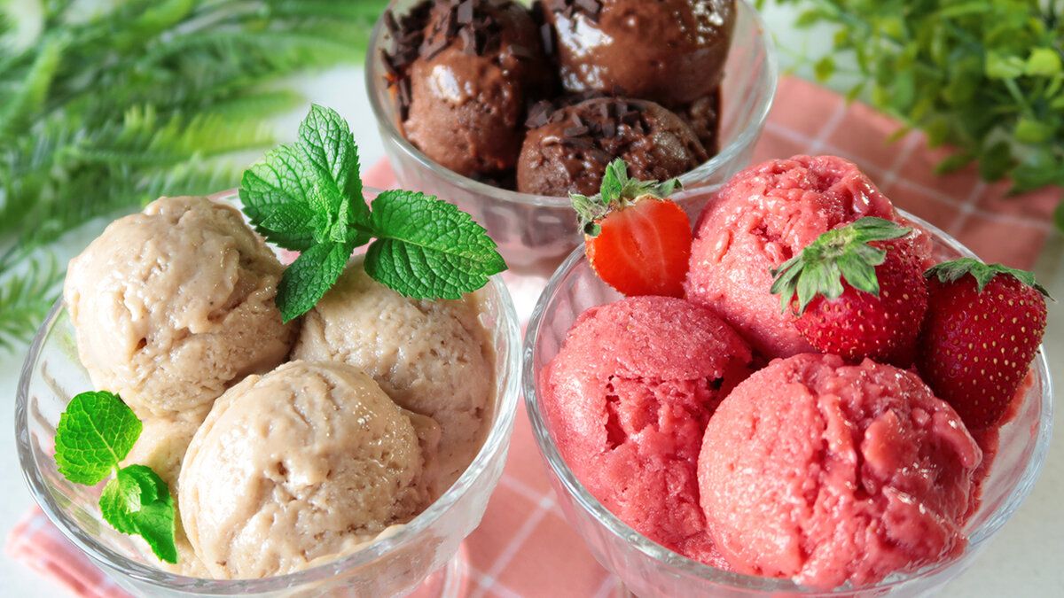 Необычные рецепты домашнего мороженого без сливок: три варианта на любой вкус