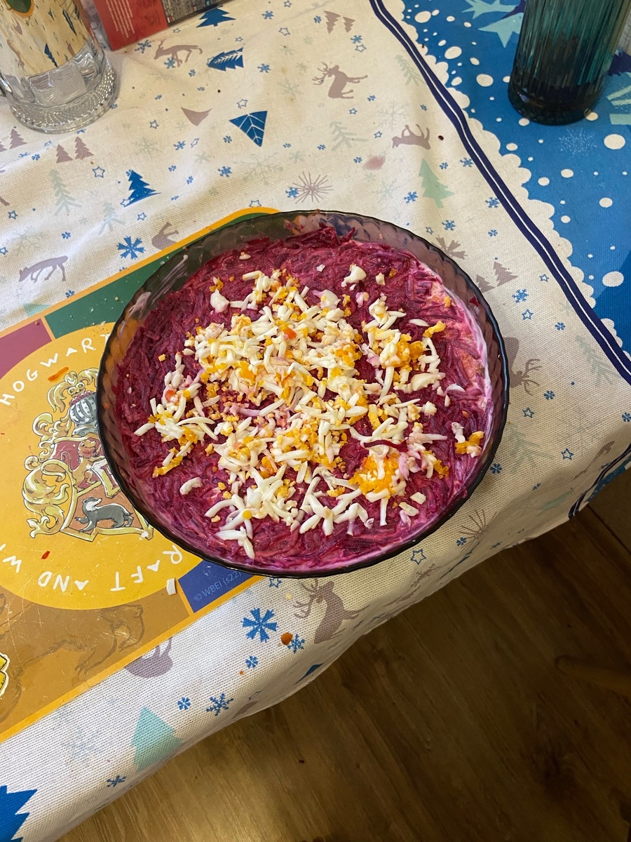 Как правильно собирать салат «Сельдь под шубой»: секрет идеальной шубы