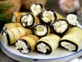Вкусный рулетик из баклажанов: закуска, которая покоряет своим ароматом