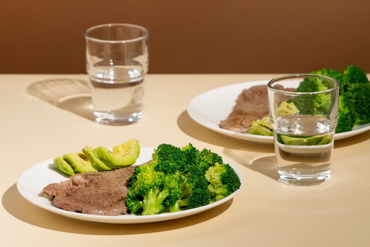 Что говорит знаменитый спортсмен о правильном питье во время еды