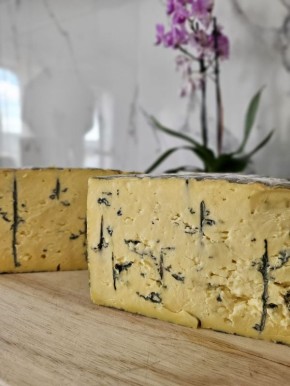 Острые сыры: погружаемся в мир вкуса и аромата