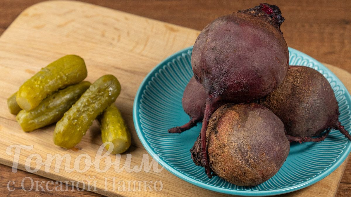 Три ярких рецепта салатов из свеклы, которые преобразят ваш стол