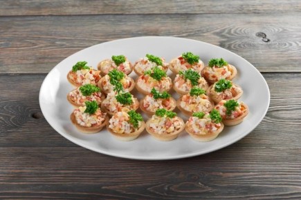 Праздничные закуски с икрой минтая: простые и вкусные рецепты