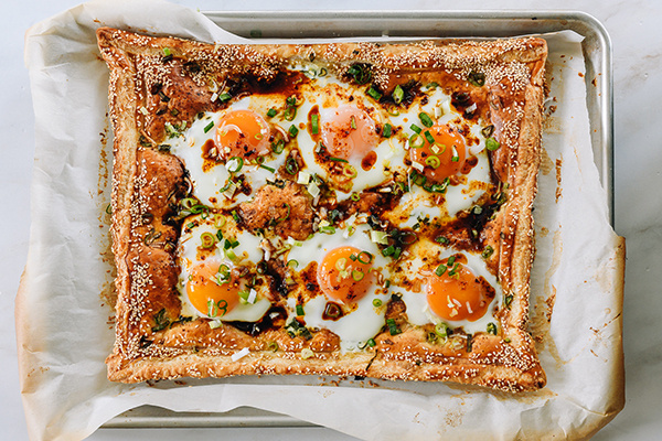 Яйца на слоёном тесте: незабываемый китайский завтрак