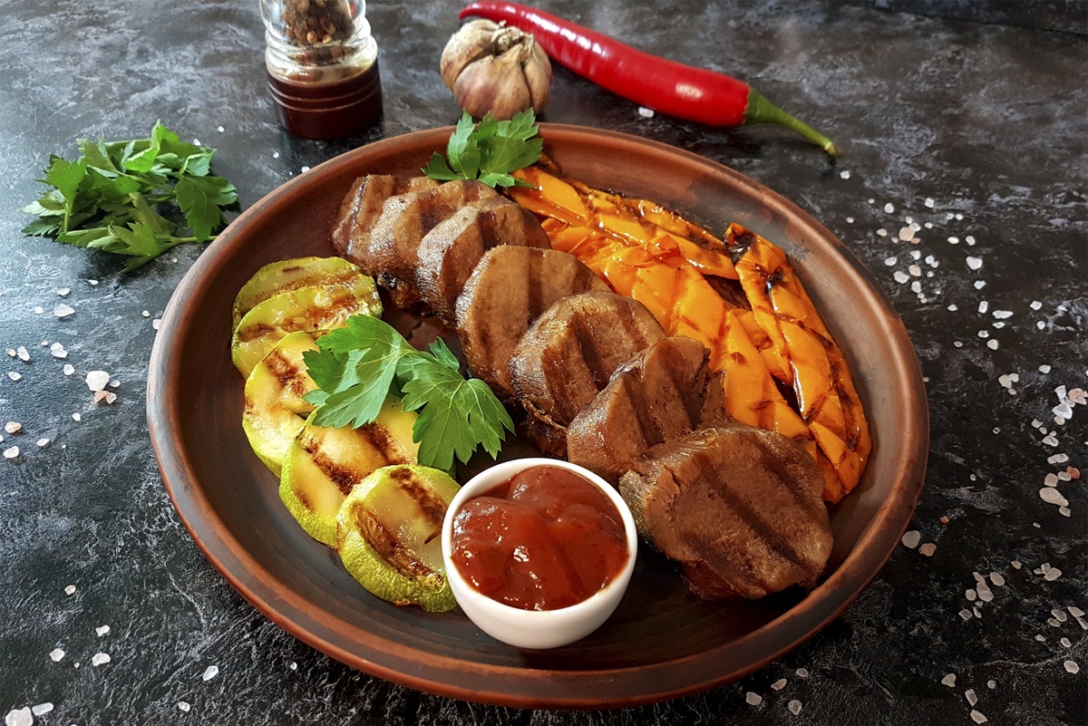 Мясо – лишь небольшая часть здорового плана питания, утверждают эксперты