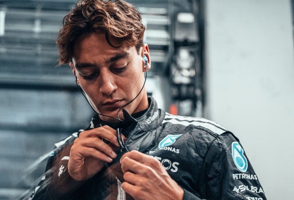 ������ ������� ������� Aston Martin �� ��������� � ���������