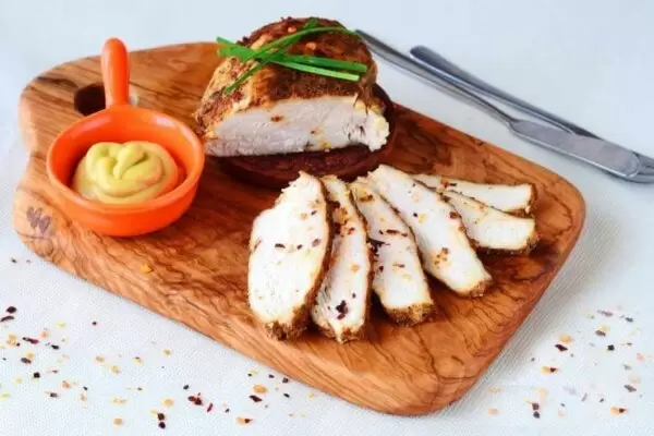 Куриная грудка с горчицей: незаменимый ингредиент для оригинальных бутербродов