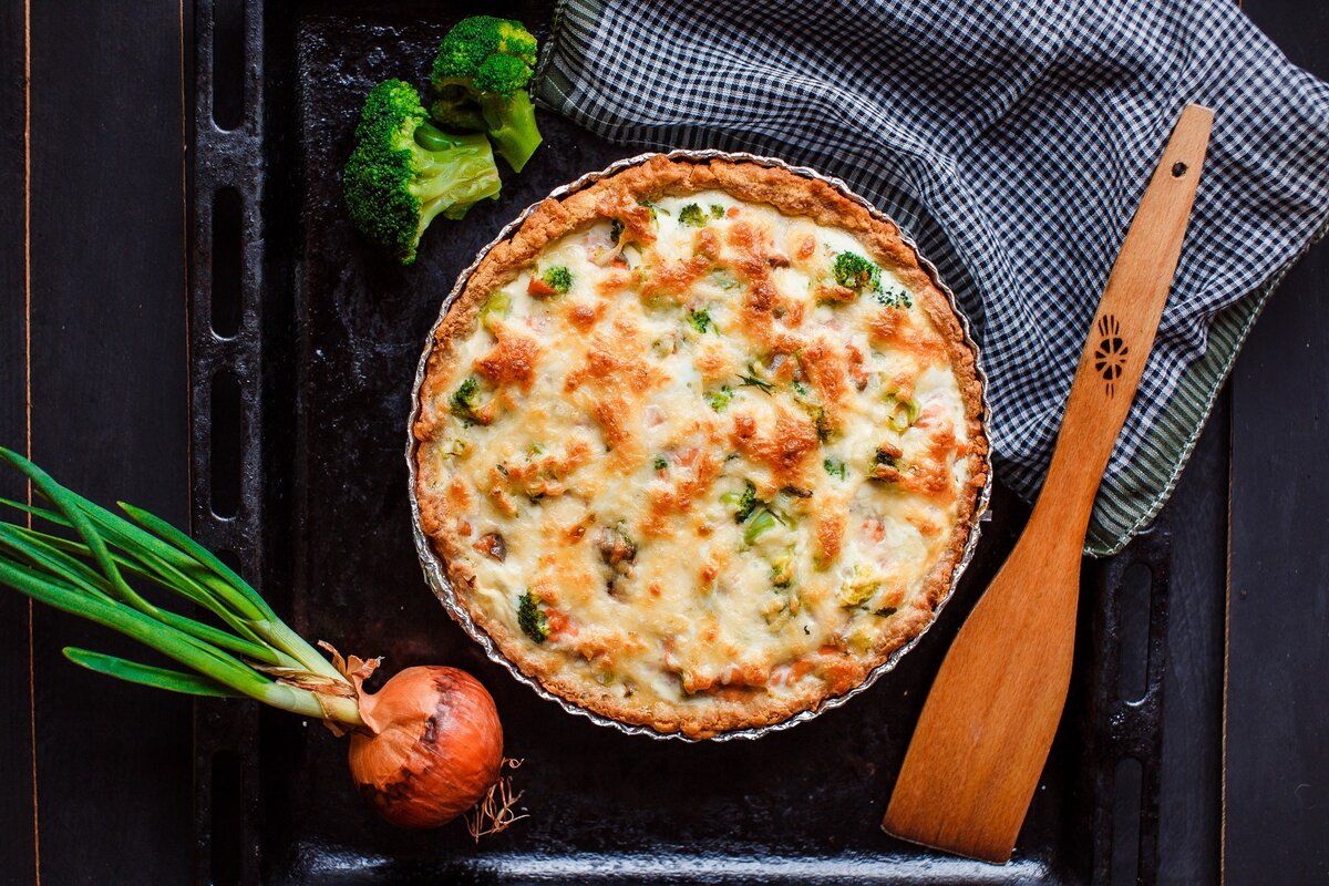 Вдохновение для кухни: киш с красной рыбой и брокколи