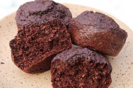 Вкусный и полезный: Быстрый протеиновый кекс с отрубями за 5 минут