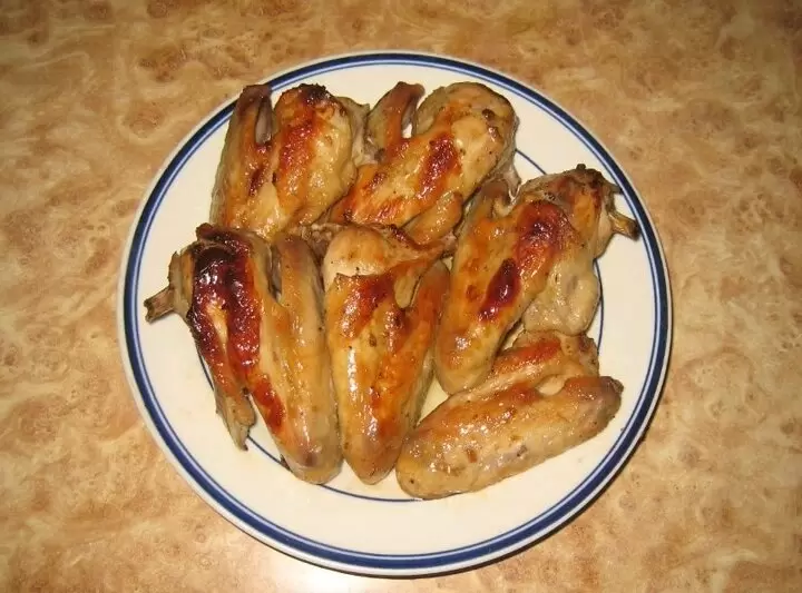 Искусство приготовления куриных крылышек: простой и вкусный рецепт