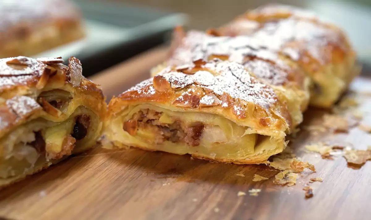 Неповторимый яблочный штрудель: легко и вкусно в вашем доме