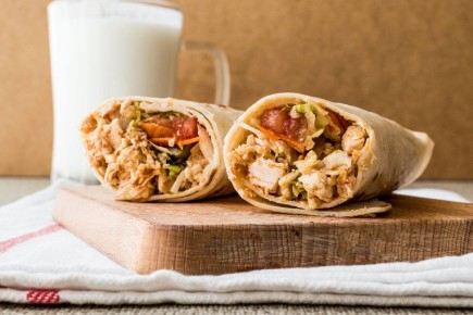 Ароматный рулет из лаваша: быстрый и простой рецепт