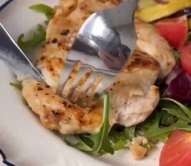 Как приготовить сочную куриную грудку: простые шаги к кулинарному шедевру