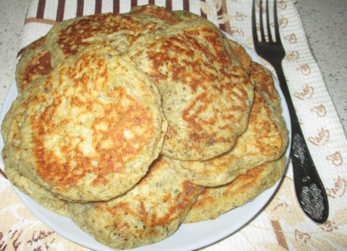 Грибные оладьи: вкусный и сытный перекус для ваших встреч