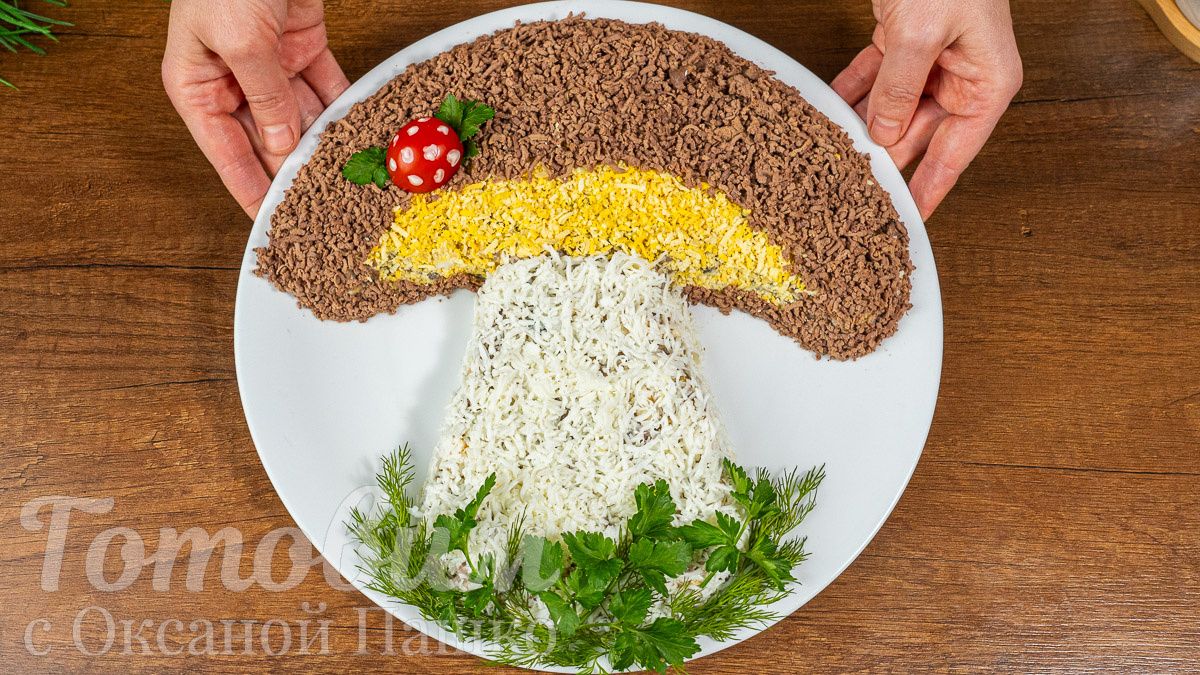 Вдохновение из леса: салат с печенью и грибами "Лесной Гриб"