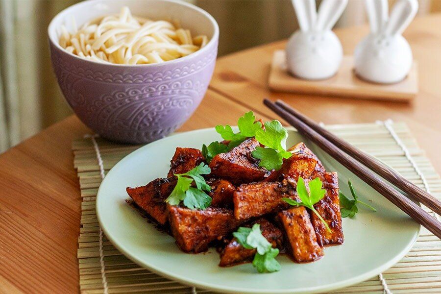 Как приготовить острый жареный тофу: быстро и вкусно
